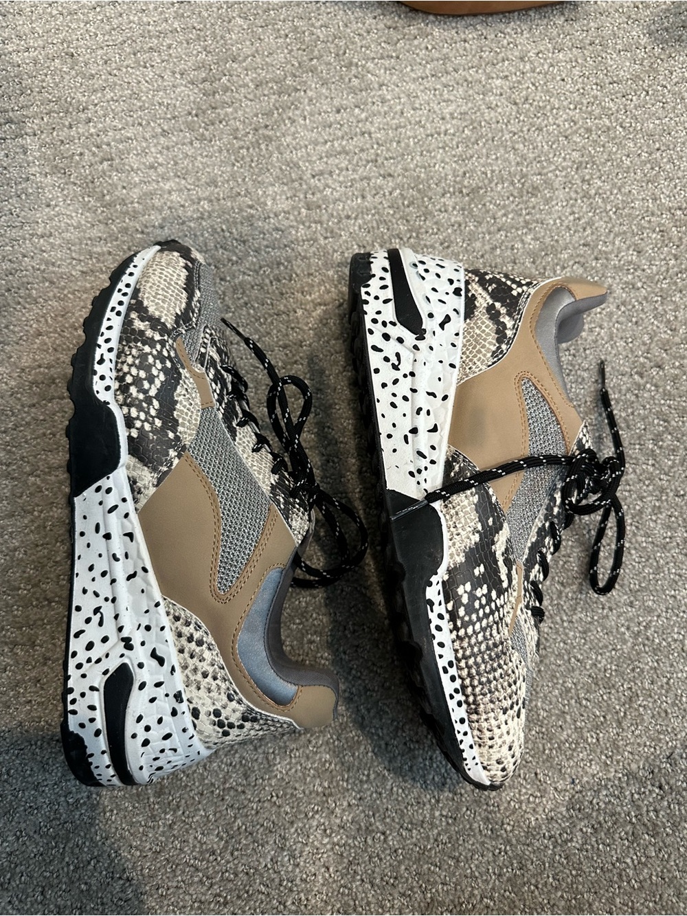 Steve Madden Chunky Sneakers in Tan, Black, White and Gray - Picture 5 of 5